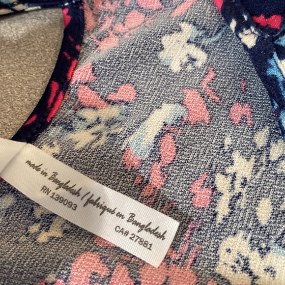 2 dye 4 - pretty floral sleeveless top. Size M - Picture 4 of 9